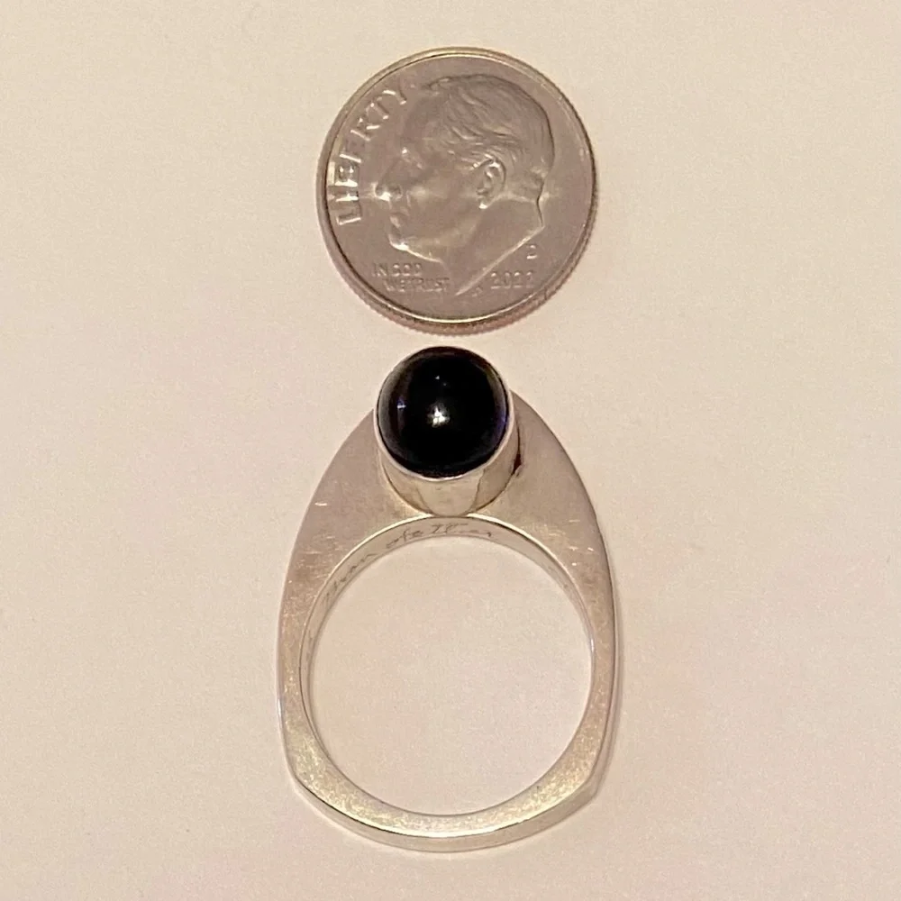 Artist Signed Silver Ring with Stone on Side Size 7.5
